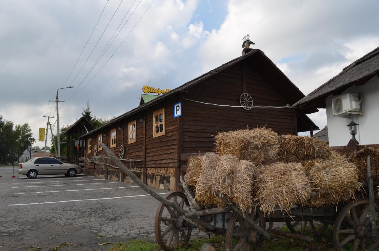 Transit Hotel Дяківці Екстер'єр фото